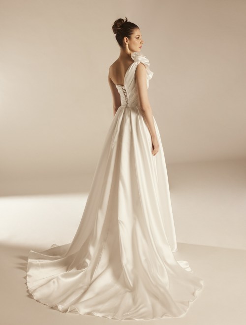 https://elisebride.ro/images/stories/virtuemart/product/KAMEA 4.jpg